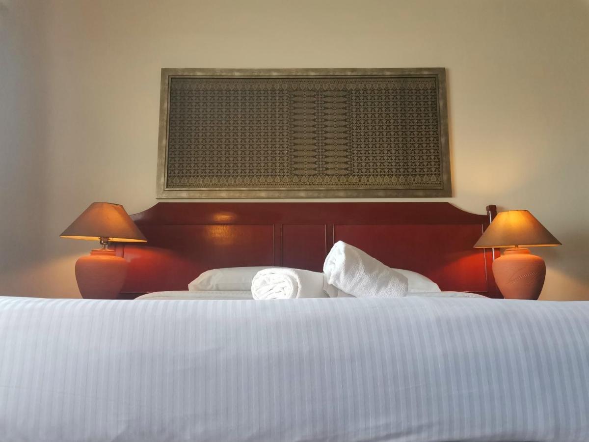 Seaview Deluxe Studio Couples Room S Tanjung Bungah (Penang) Esterno foto